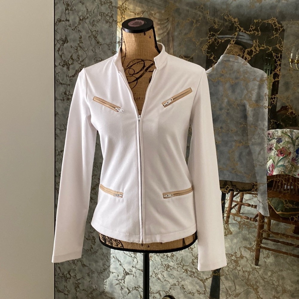 Source Unknown White Jacket with Tan Zip Trim
